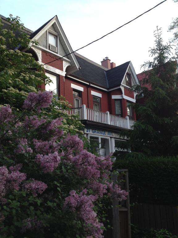 Chinatown Travellers Home Toronto Bilik gambar